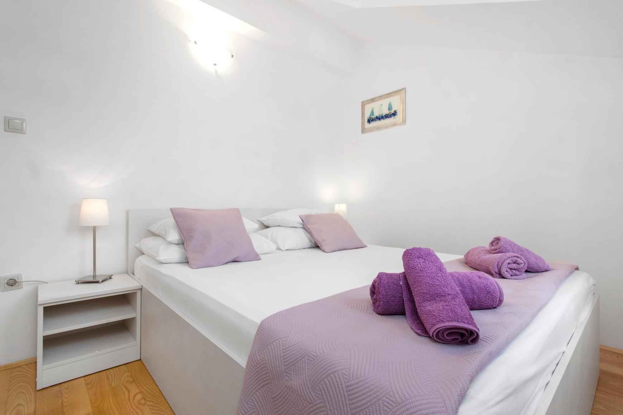 Apartmani Gnjidic Srima Buitenkant foto