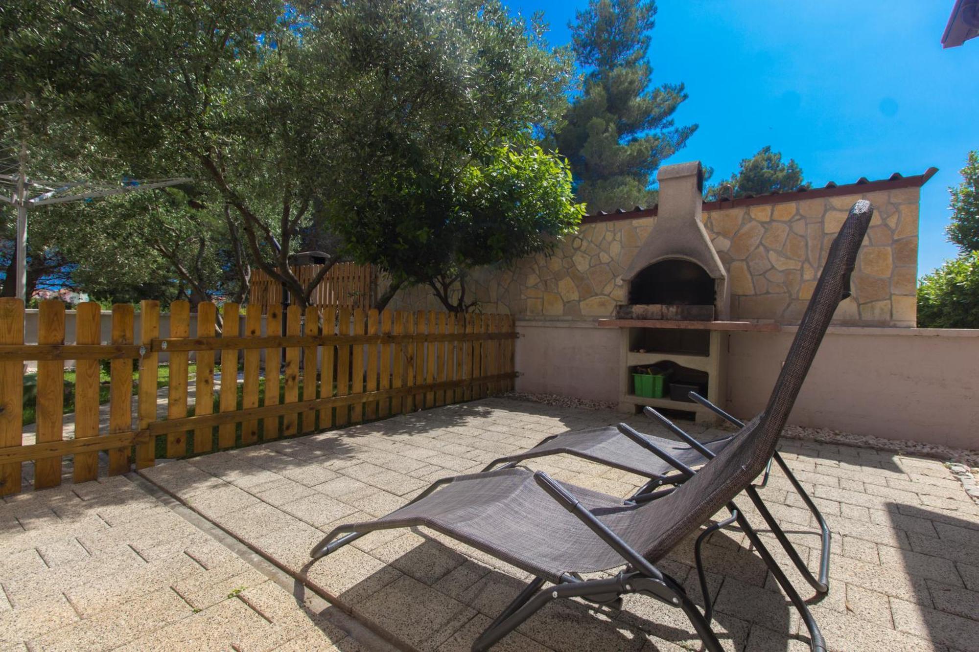 Apartmani Gnjidic Srima Buitenkant foto