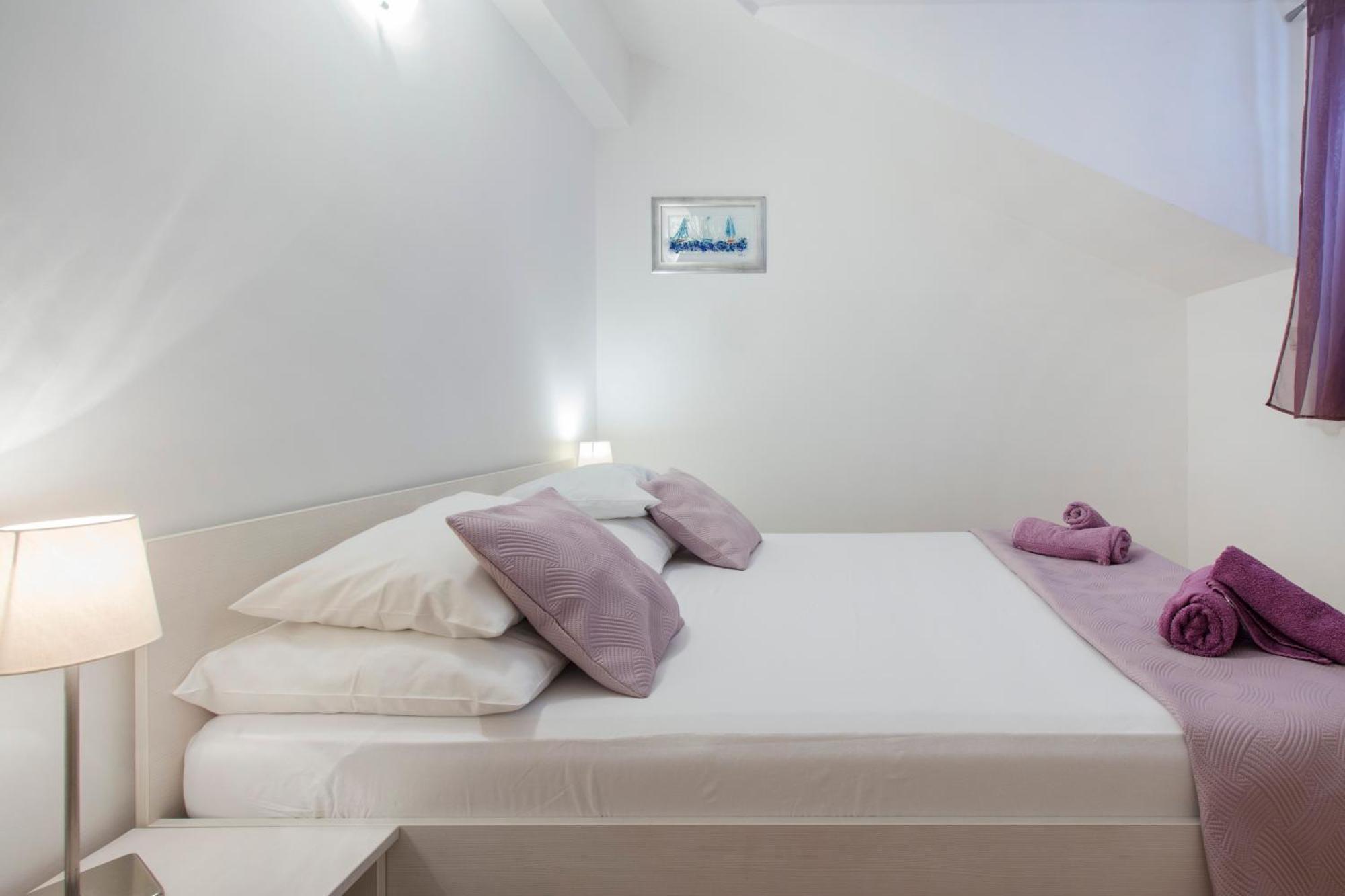 Apartmani Gnjidic Srima Buitenkant foto