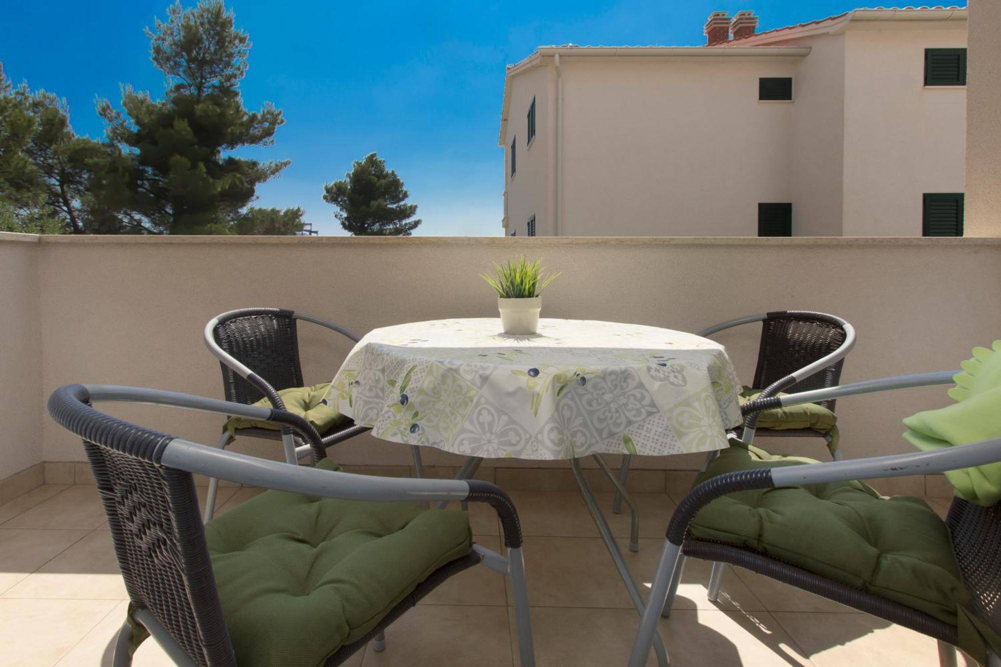 Apartmani Gnjidic Srima Buitenkant foto