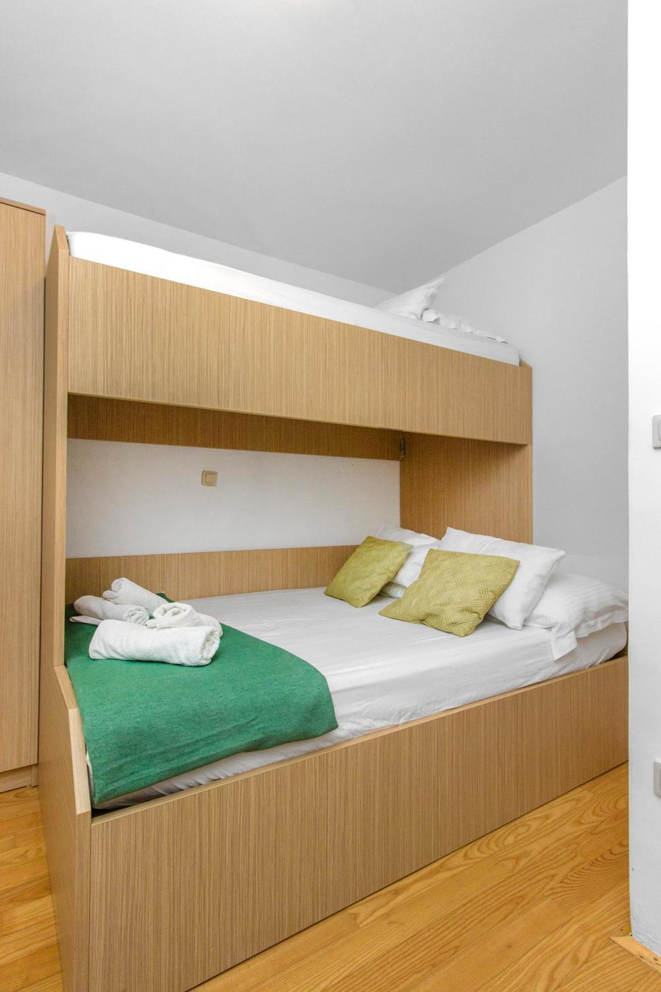 Apartmani Gnjidic Srima Buitenkant foto