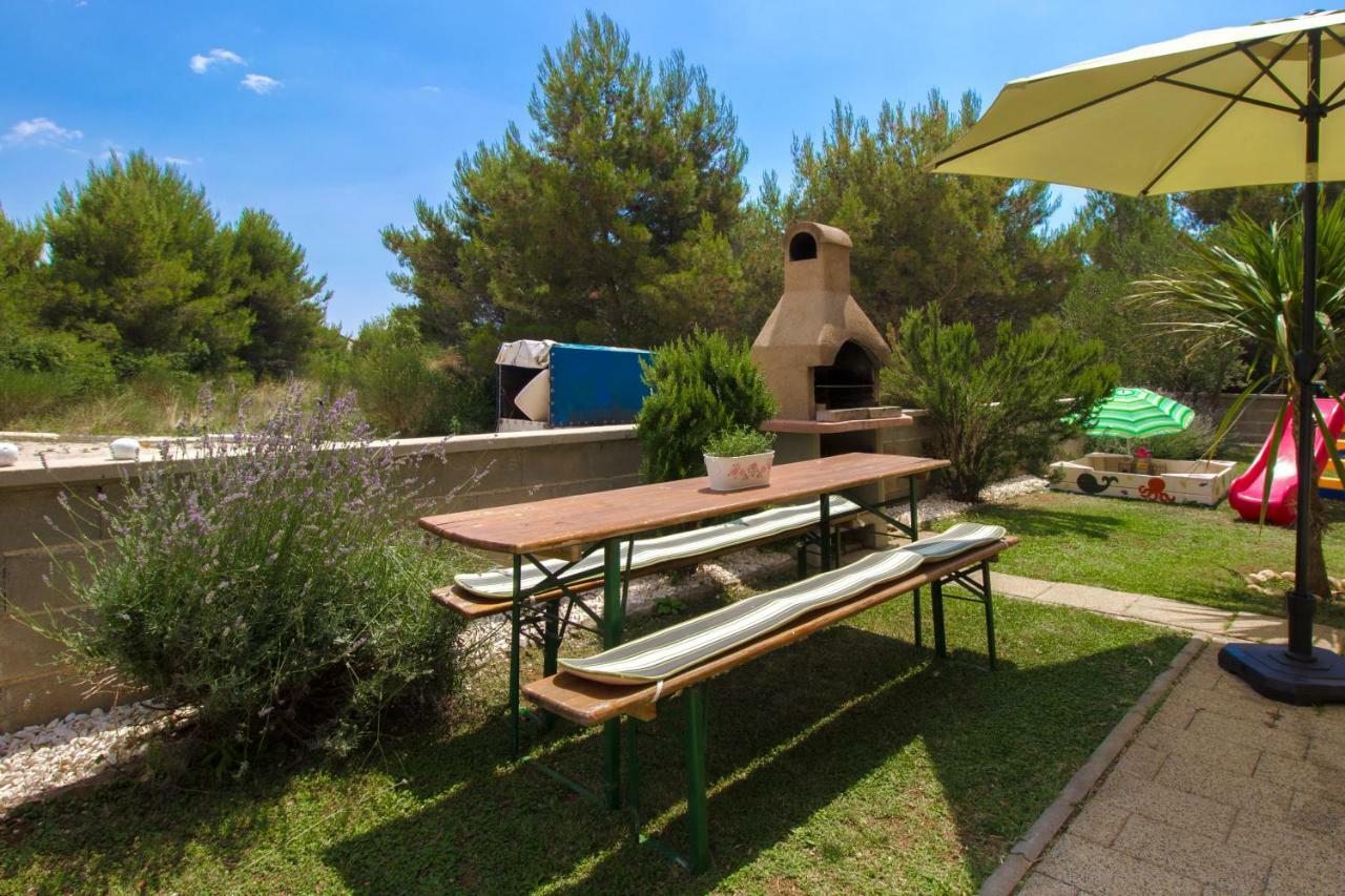 Apartmani Gnjidic Srima Buitenkant foto