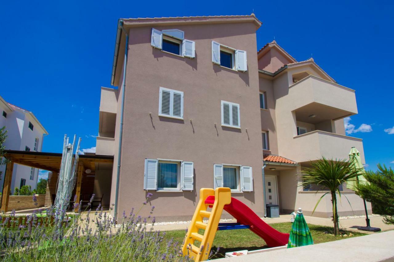 Apartmani Gnjidic Srima Buitenkant foto