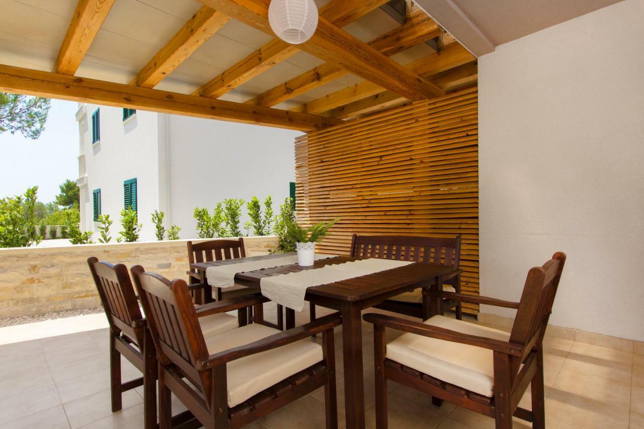 Apartmani Gnjidic Srima Buitenkant foto