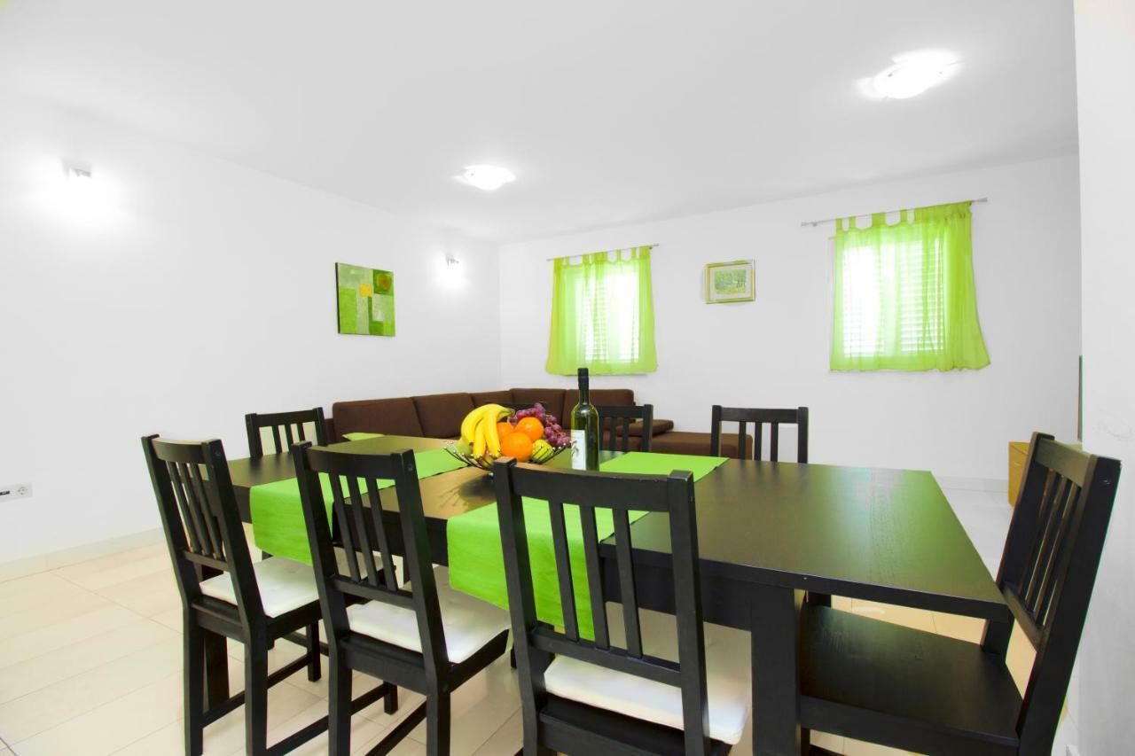 Apartmani Gnjidic Srima Buitenkant foto